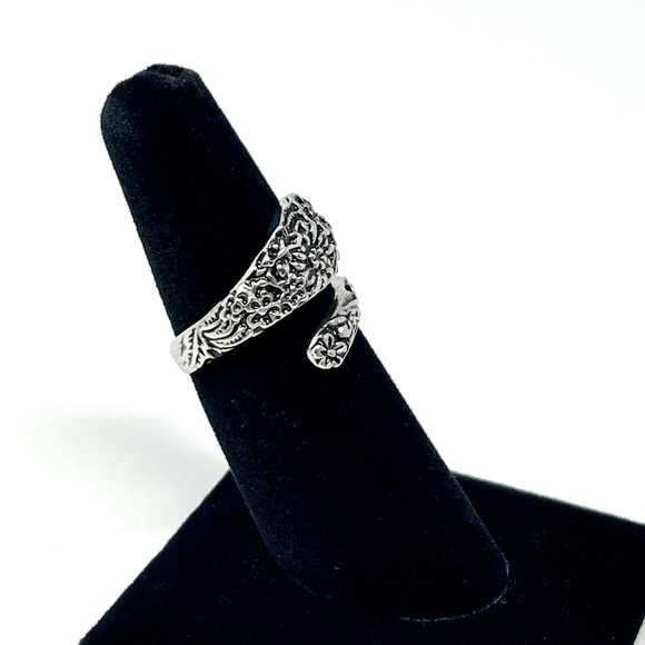 🌸Stainless Steel Spoon Ring with Flowers - Picture 5 of 8